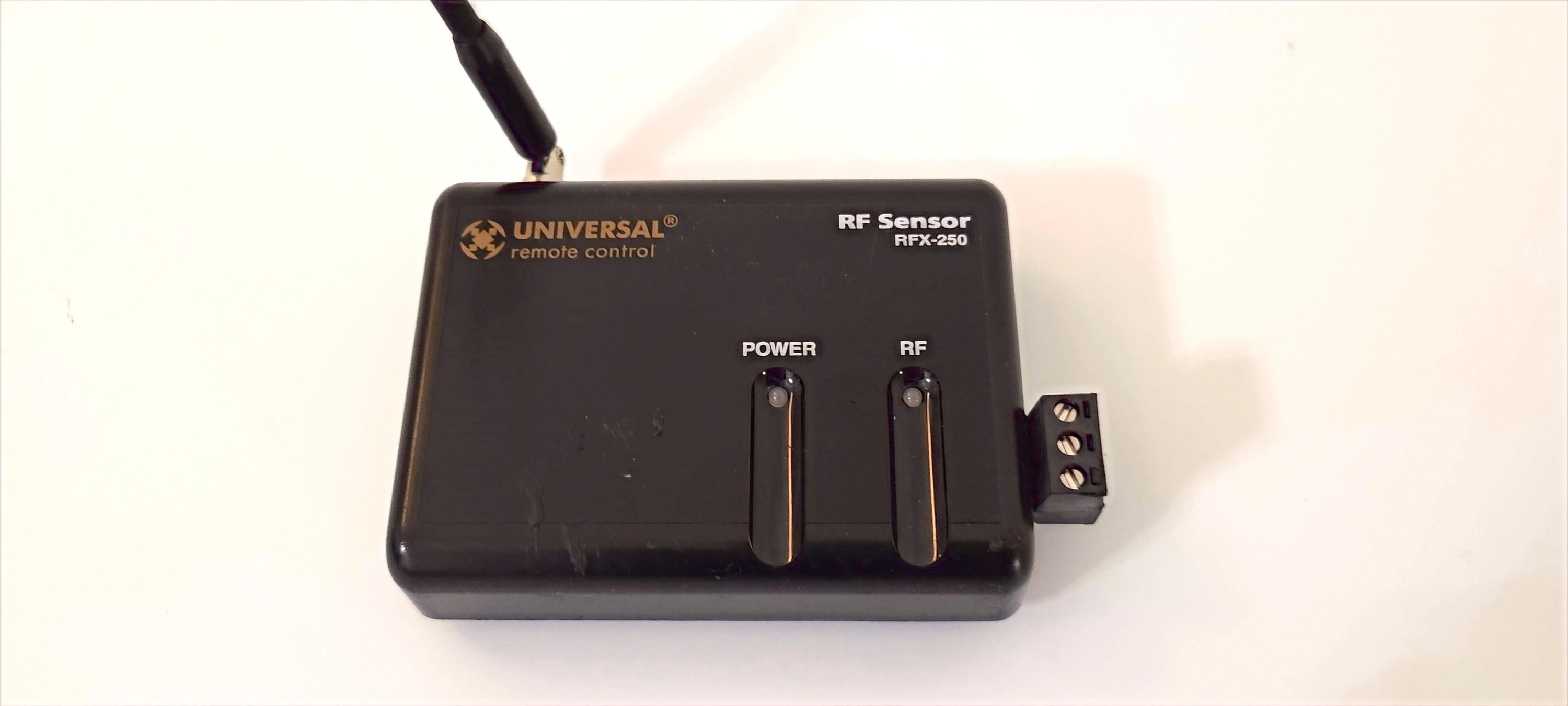 URC RFX 250 RF Station for Wireless Control